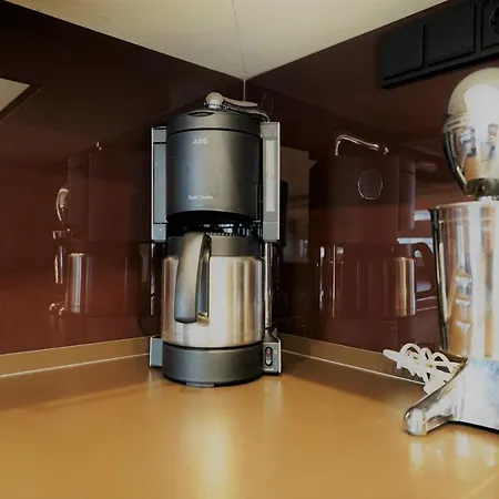 Belle Vue * Palaiontsiflikion