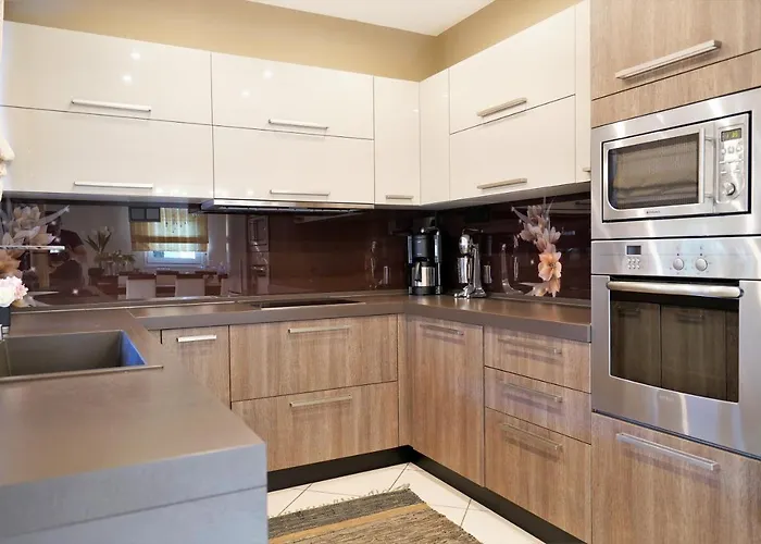 Belle Vue * PalaiónTsiflíkion